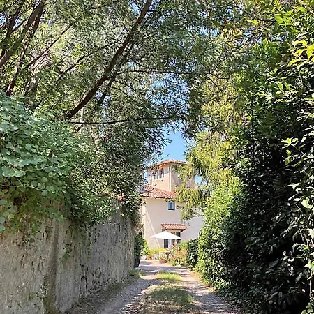 לינה וארוחת בוקר La Rocca *