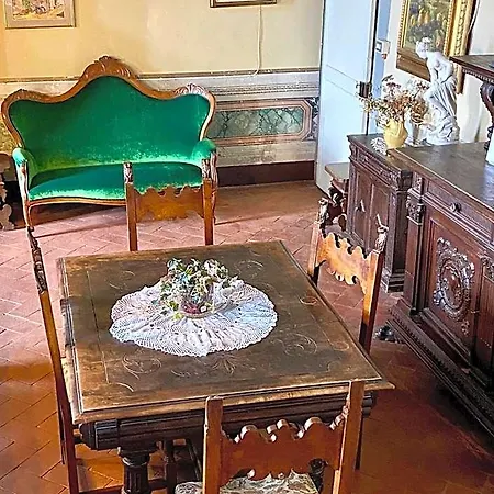 לינה וארוחת בוקר La Rocca קרמיניאנו